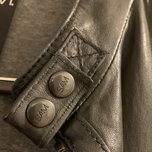 SAM. Leather jacket used couple of times looks like new size L beautiful leather - Picture 15 of 16